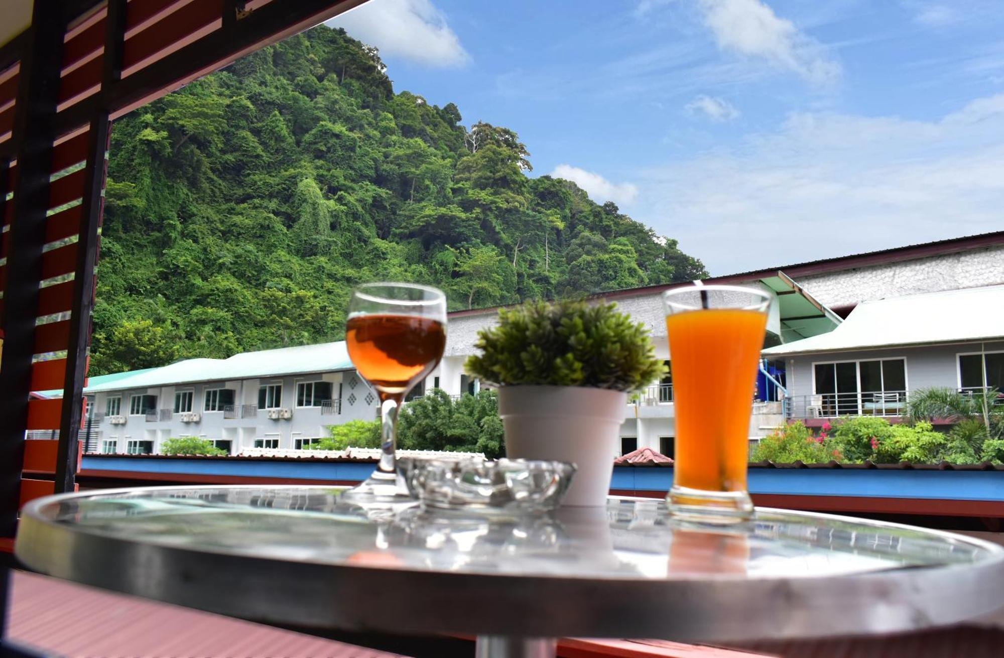 Chongkhao Resort- Phi Phi Island Екстер'єр фото